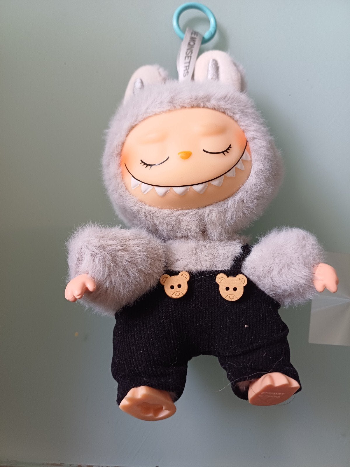 Labubu gris avec pantalon noir, Enlèvement ou Envoi, Comme neuf, Garçon ou Fille
