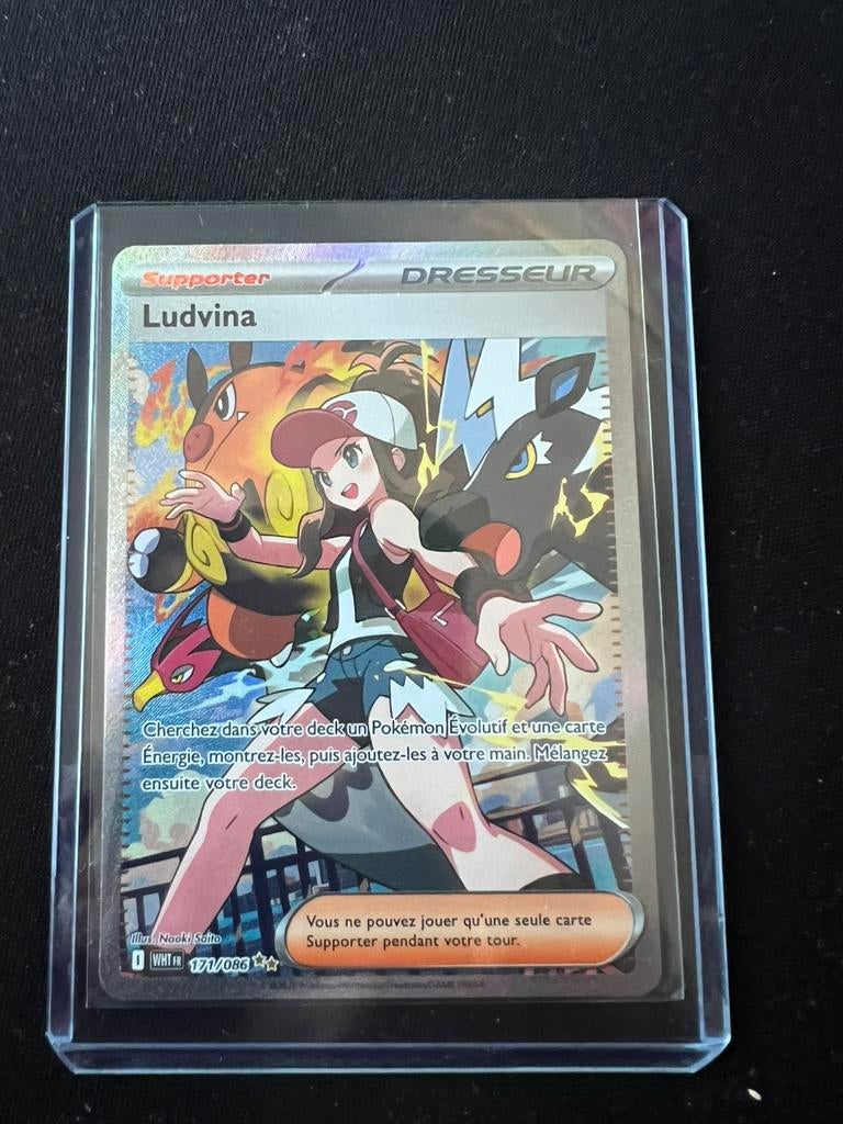 Carte pokemon ludvina parfait etat, Enlèvement ou Envoi, Comme neuf