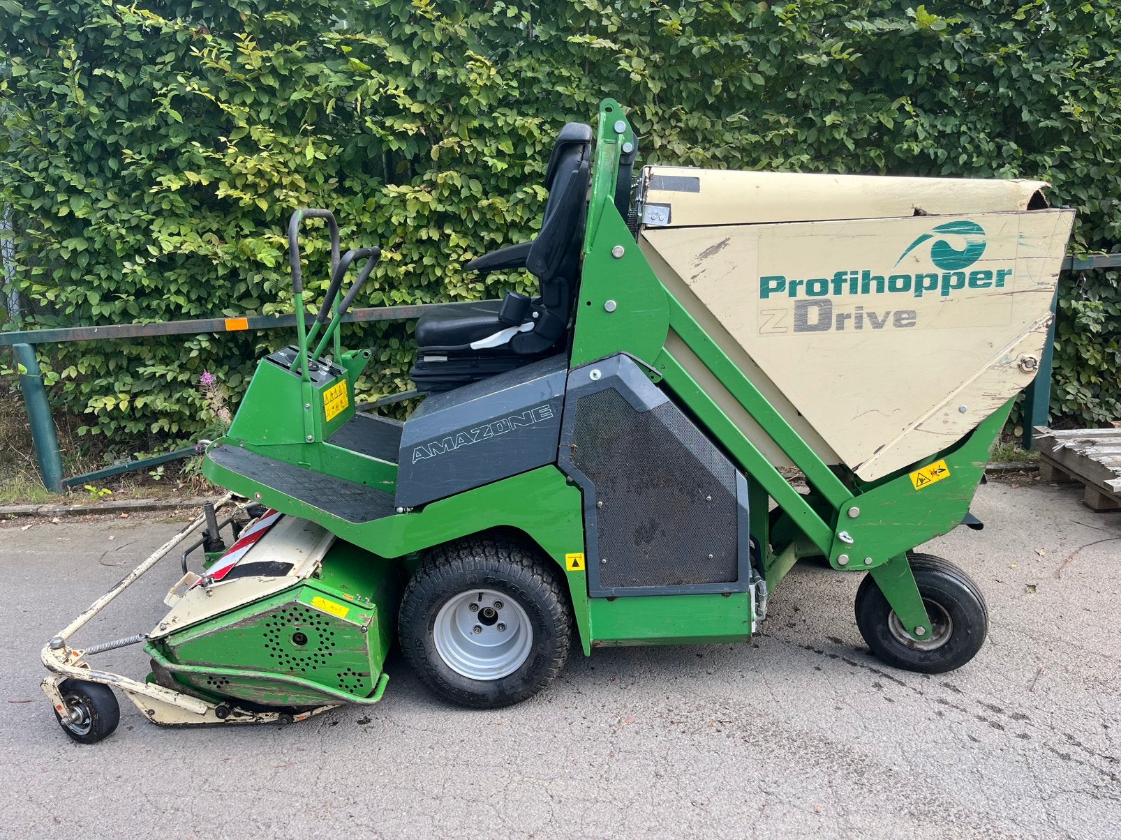 Amzone profihopper zdrive, Jardin & Terrasse, Enlèvement, Utilisé, Démarrage électrique, 120 cm ou plus