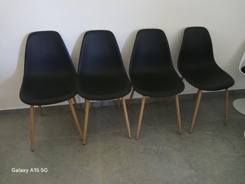 Chaises, Enlèvement, Comme neuf
