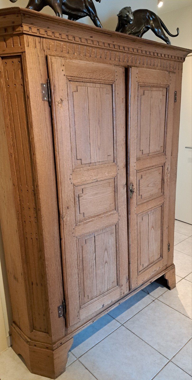 Kast te koop., Ophalen