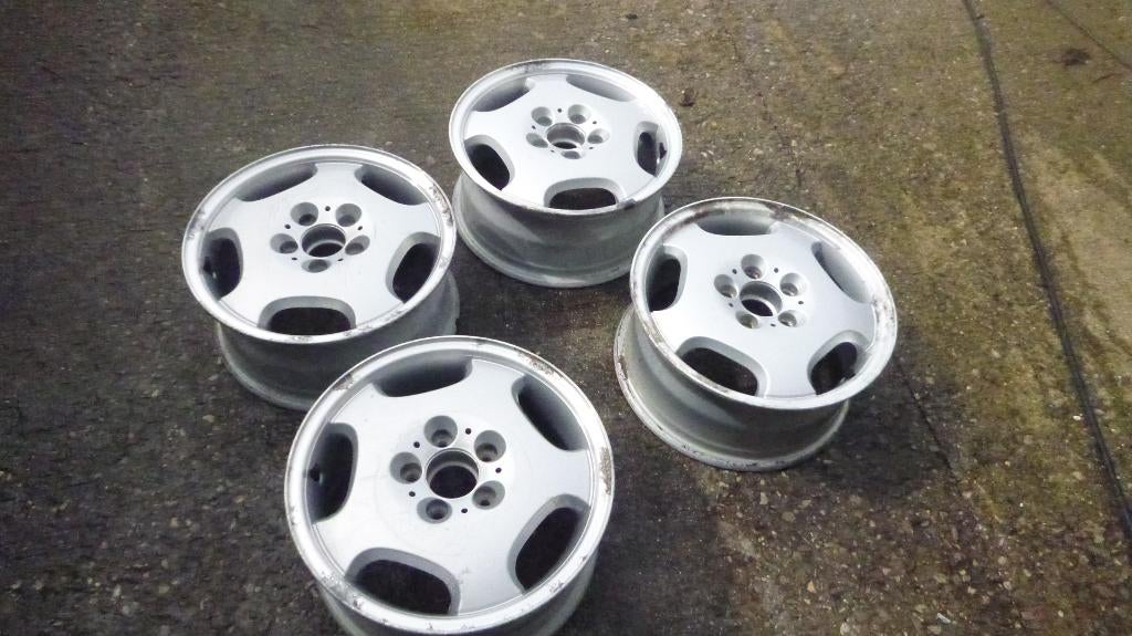 Mercedes CLK 16' velgen worden gerestaureerd, Auto-onderdelen, Banden en Velgen, Ophalen, Gebruikt, Velg(en), 16 inch