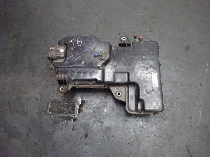 Réservoir Adblue d'un Volkswagen Transporter, Volkswagen, -, 3 mois de garantie, Utilisé