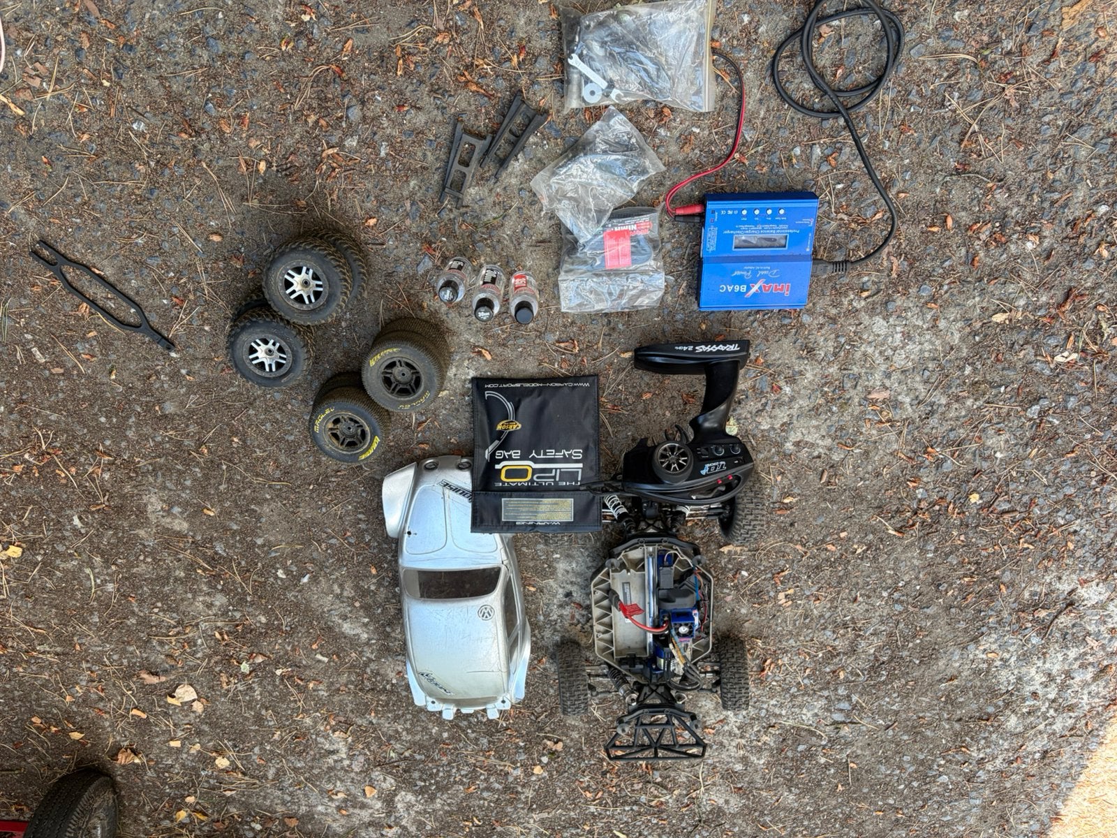 Traxxas slash 4x4, Hobby en Vrije tijd, Gebruikt, Auto offroad, RTR (Ready to Run), Ophalen
