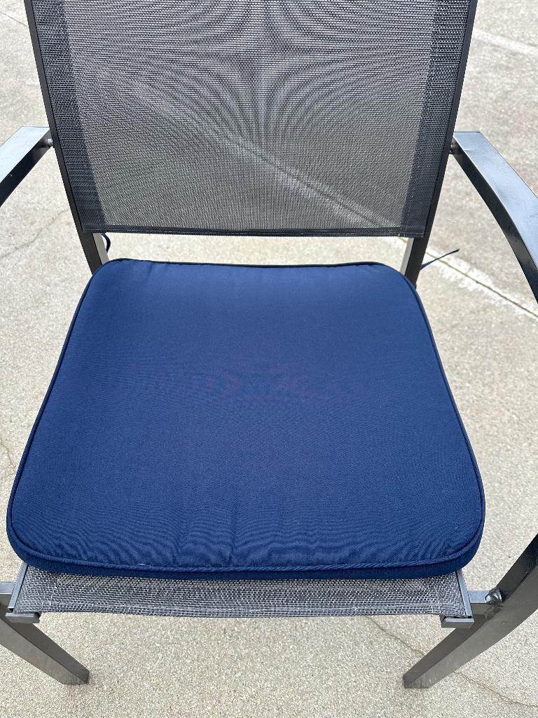 4 stoelkussens donkerblauw 45/43 cm, Tuin en Terras, Ophalen, Nieuw