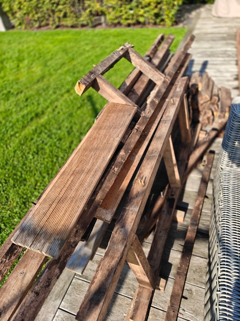 Bois de chauffage, terrasse en bois dur, 3 à 6 m³, Enlèvement, Autres essences de bois, Bûches