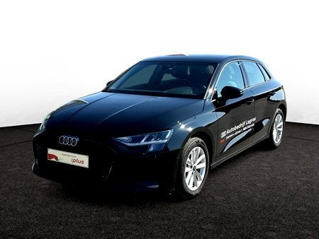 Audi A3 Sportback Audi A3 Sportback Business Edition Attract, Auto's, Zwart, Berline, Parkeersensor, A3