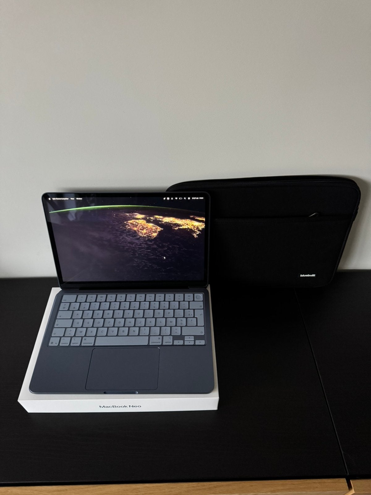 Apple macbook neo 512gb indigo, Computers en Software, 8 GB, 13 inch, 512 GB, Ophalen of Verzenden