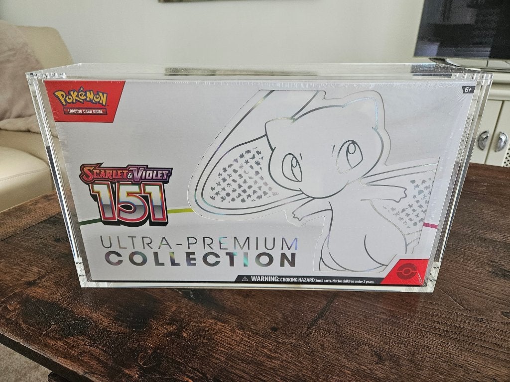 151 Ultra Premium Collection + Acryl, Ophalen of Verzenden, Nieuw, Boosterbox