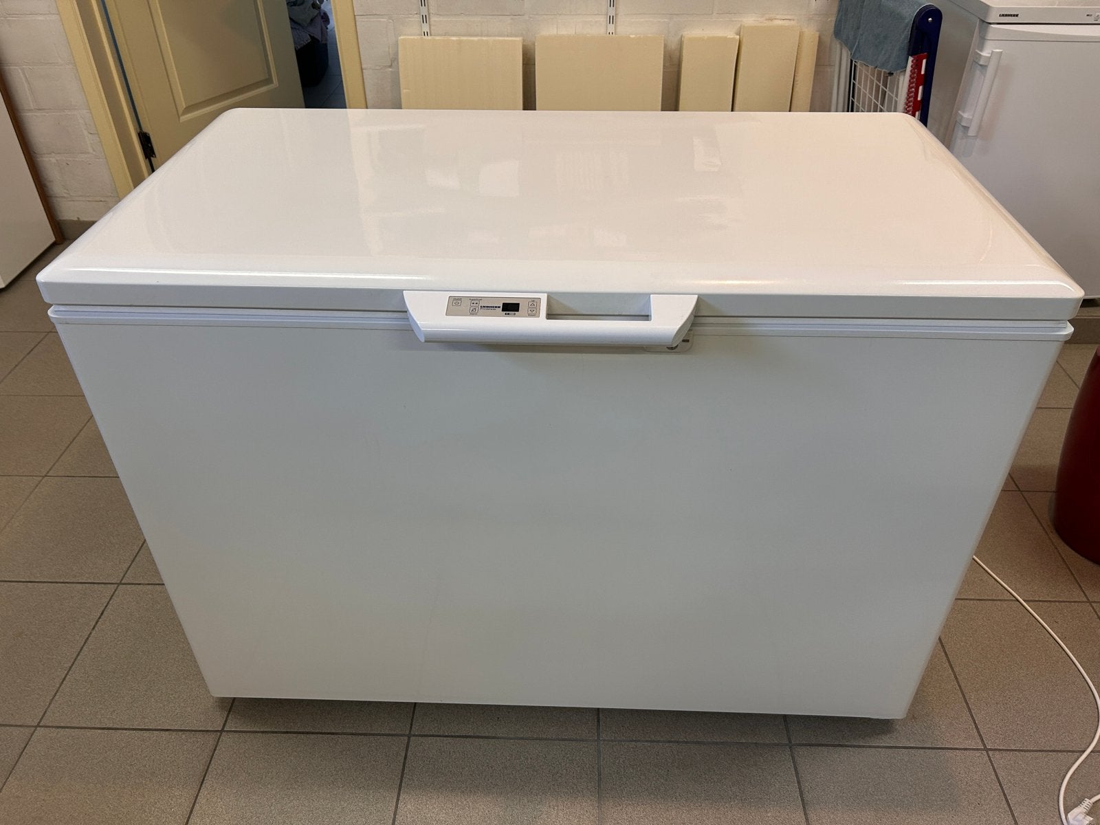 Liebherr diepvrieskist *Topstaat!* 240L, Elektronische apparatuur, Vriezers en Diepvrieskisten, Vrieskist, Zo goed als nieuw, Energieklasse A of zuiniger
