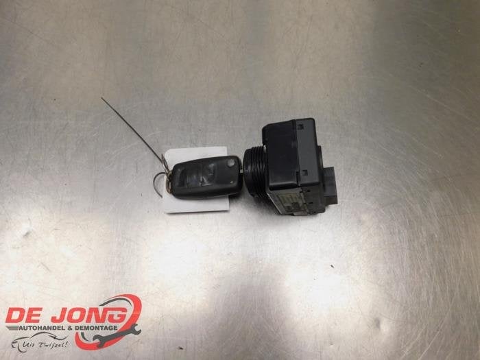 Serrure de contact + clé d'un Volkswagen Touareg, Autos : Pièces & Accessoires, Volkswagen, -, 3 mois de garantie, Utilisé