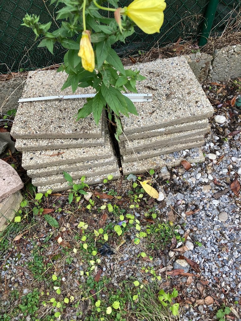 Dalles de jardin et bacs, Béton, Enlèvement, Utilisé, 5 à 10 m²