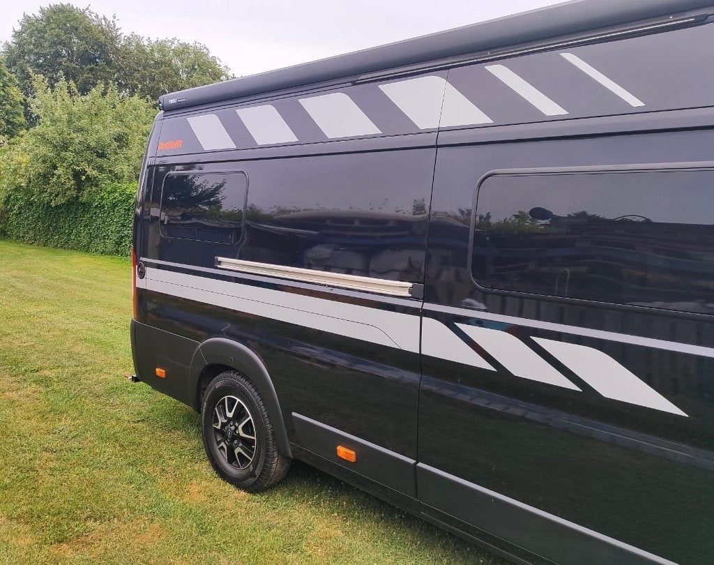 Dethleffs,640 lengtebed, zonnepaneel, fietsdrager, als nieuw, Buscamper of Camperbus, Ringverwarming, Fiat, 6 tot 7 meter