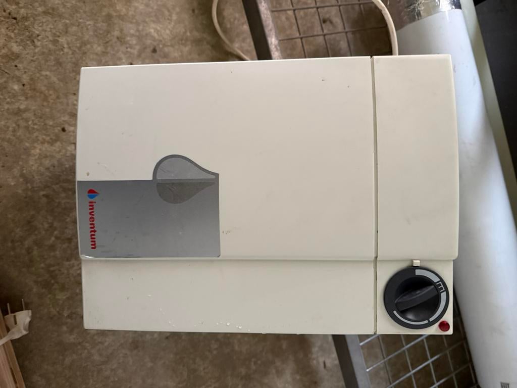 Inventum elektrische boiler 10L – compact keukenboilertje, Doe-het-zelf en Bouw, Verwarming en Radiatoren, Ophalen, Zo goed als nieuw