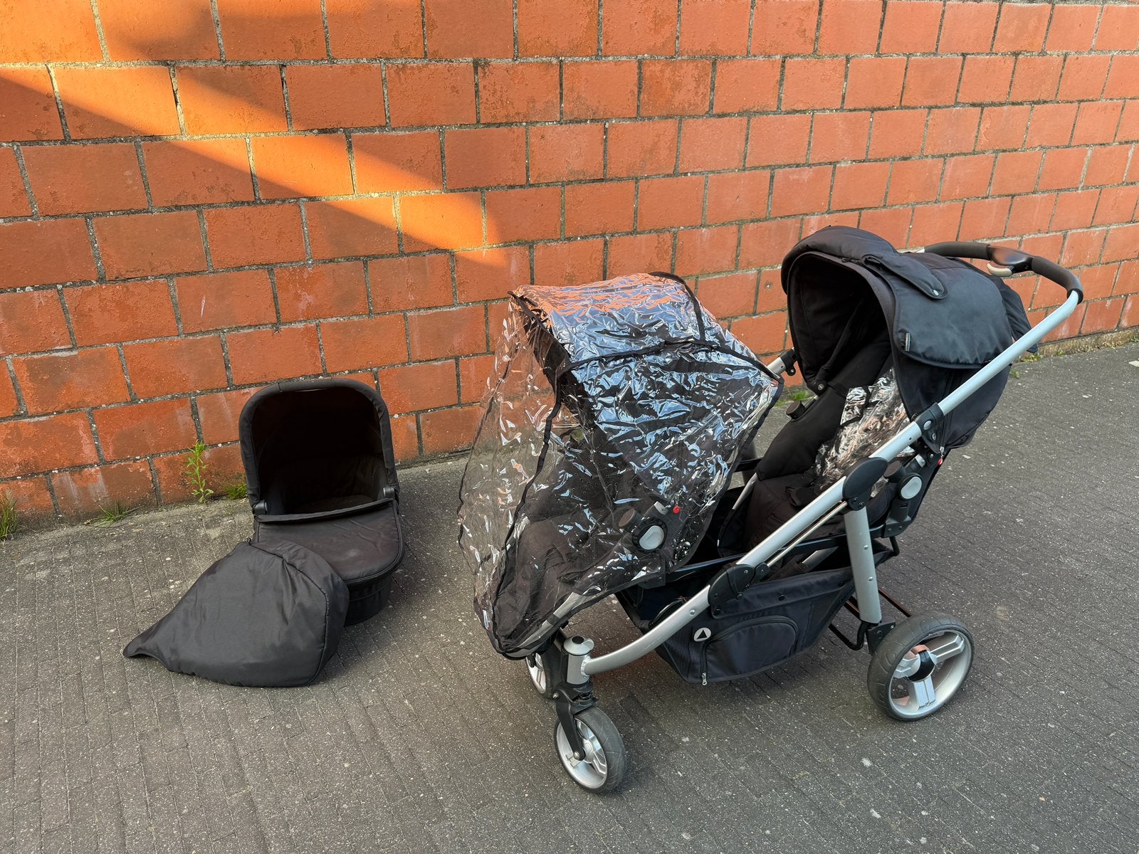 Dubbele buggy., Kinderen en Baby's, Tweelingen en Meerlingen, Ophalen, Gebruikt, Kinderwagen of Buggy