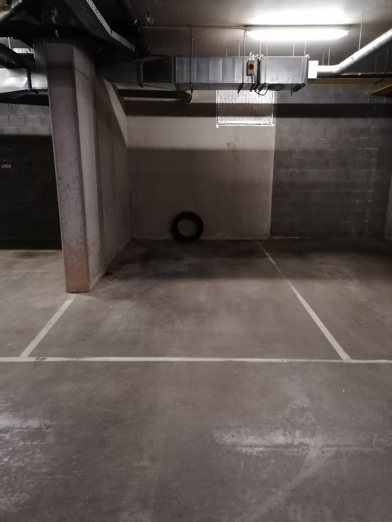 Autostaanplaats centrum Antwerpen te huur., Immo, Antwerpen (stad)