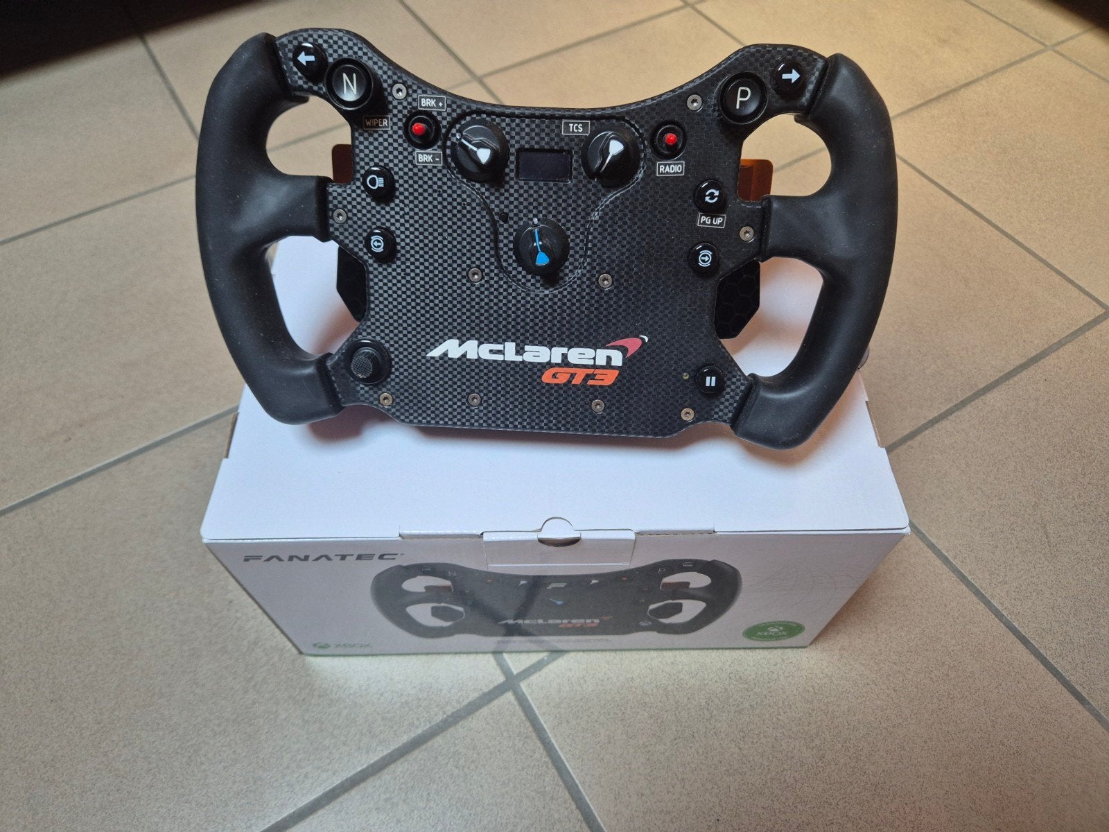 Volant Fanatec McLaren GT3 V2 (QR1 métal), Enlèvement ou Envoi, Comme neuf, Fanatec
