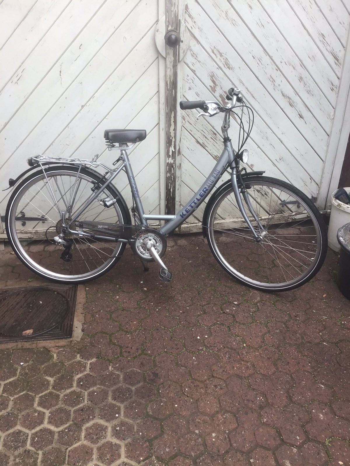 Damesfiets, Fietsen en Brommers, Ophalen, Zo goed als nieuw, Versnellingen