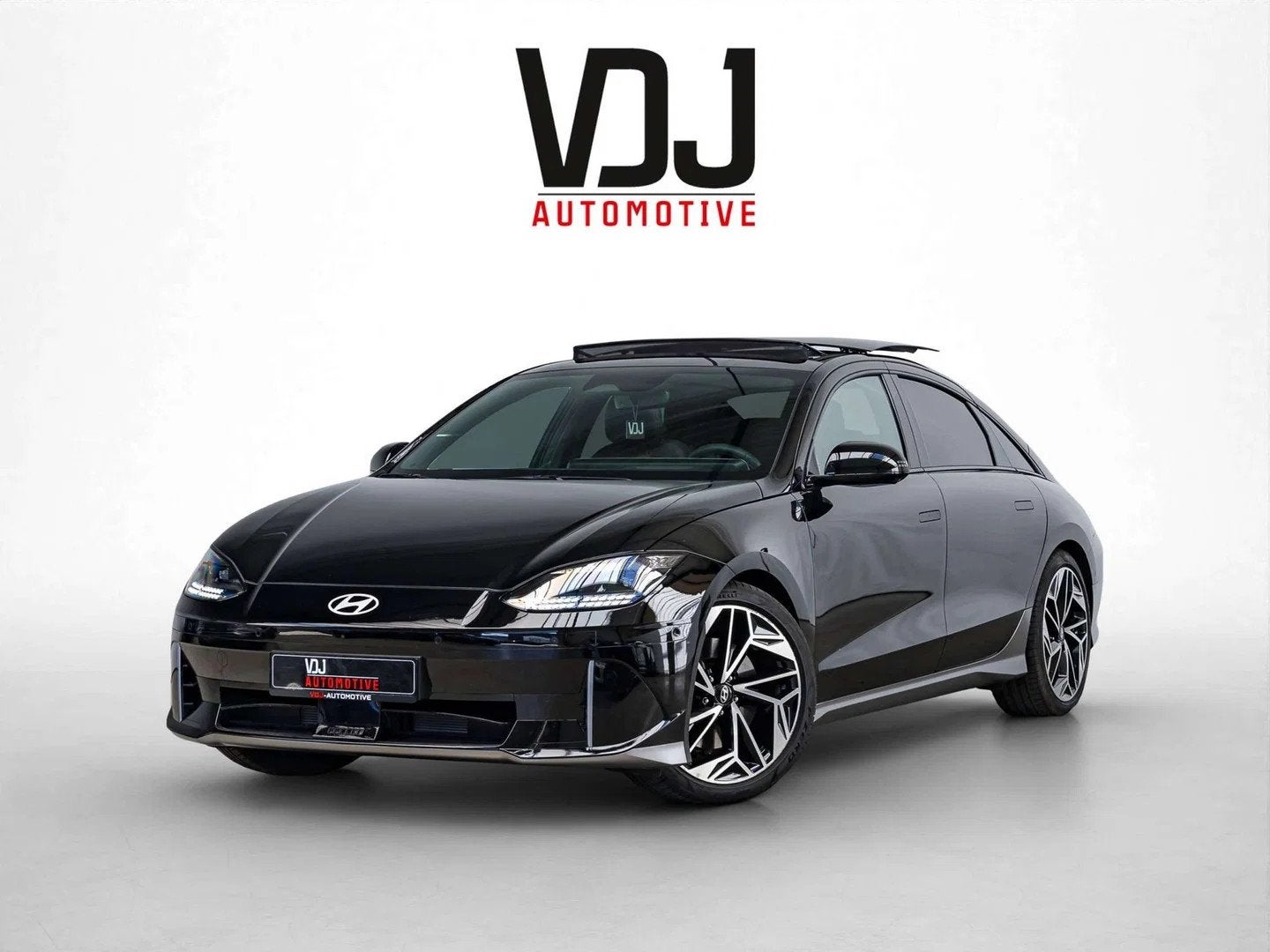 Hyundai IONIQ 6 77,4kWh|PANO|HEAD-UP|360|HEATED&COOLED-SEA, Automaat, 4 deurs, Gebruikt, Zwart