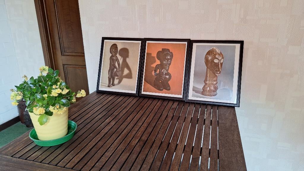 Afrikaanse beeldjes:  3 ingekaderde prenten, Ophalen, Zo goed als nieuw, Prent
