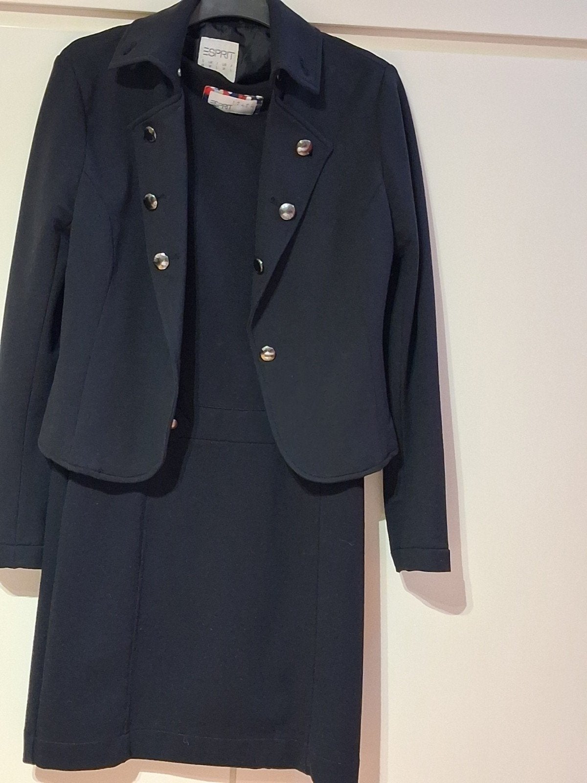 Deux pièces, robe sans  manche plus veste ESPRIT, Kleding | Dames, Zwart, Ophalen of Verzenden, Zo goed als nieuw, Boven de knie