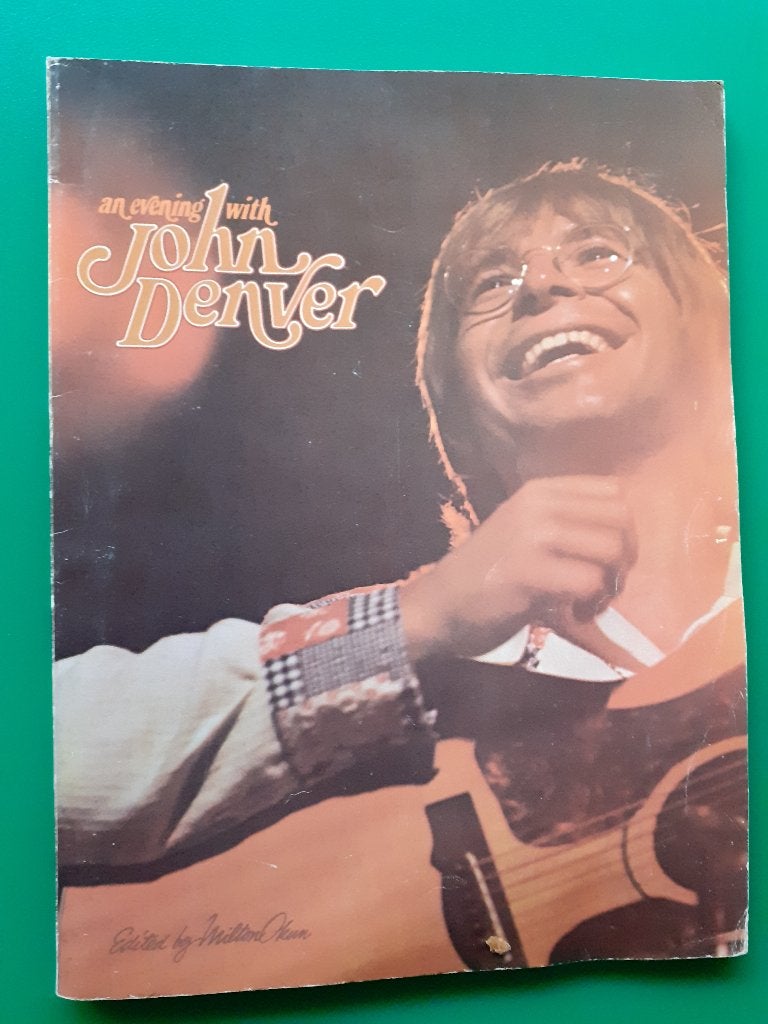 An evening with JOHN DENVER ed. by Milton Okun Prijs: € 7, Boeken, Gelezen, Milton Okun, Artiest, Ophalen of Verzenden
