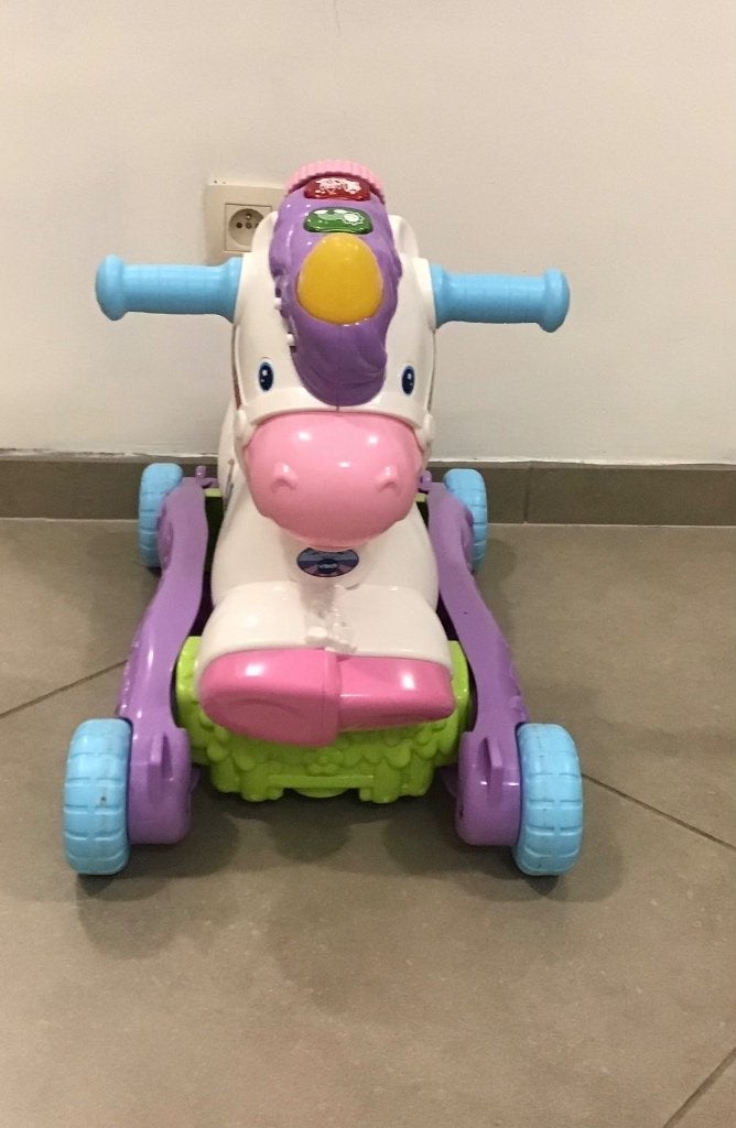Vtech hobbel en speel eenhoorn, Ophalen, Gebruikt, 2 tot 4 jaar