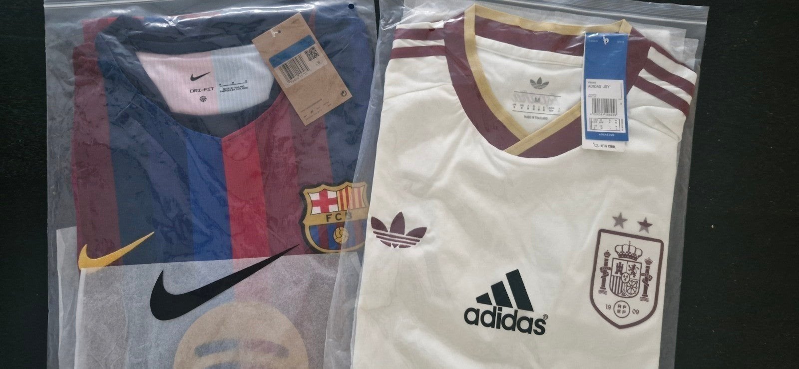 Maillots de football Taille S Espagne Barcelone Ajax Voir ph, Taille S, Envoi