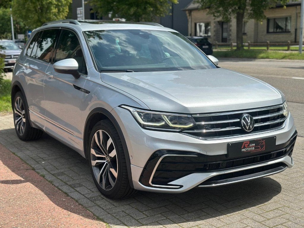 VW Tiguan 2.0TDI - 150pk - R Line - 2023 - BTW aftrekbaar, Auto's, 4 deurs, Stof, 4 cilinders, Bedrijf