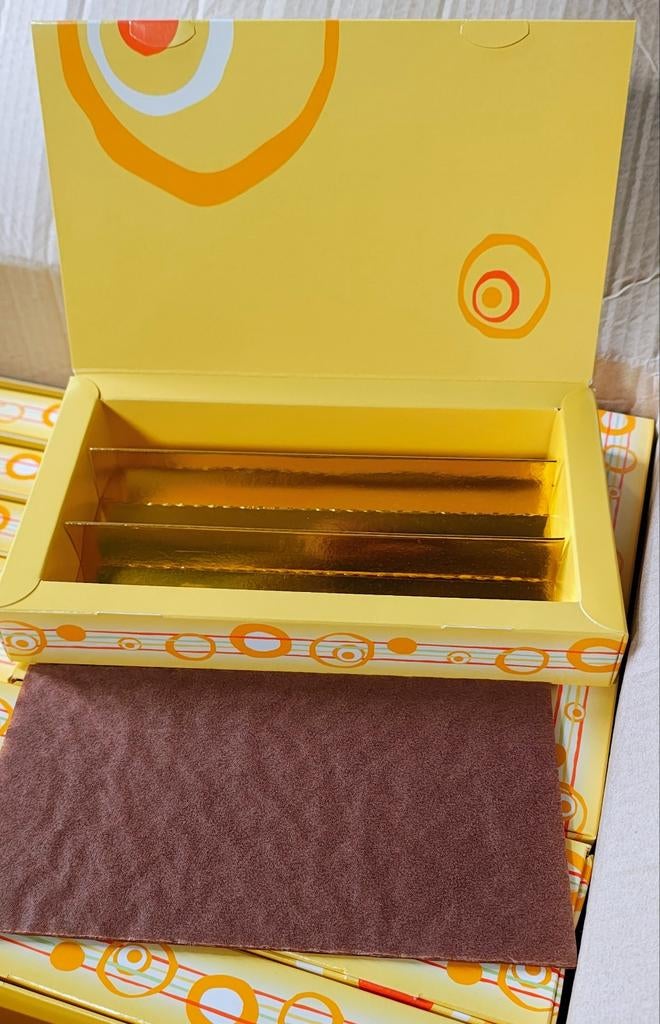 Boîtes à pralines 46 pieces., Hobby & Loisirs créatifs, Enlèvement ou Envoi
