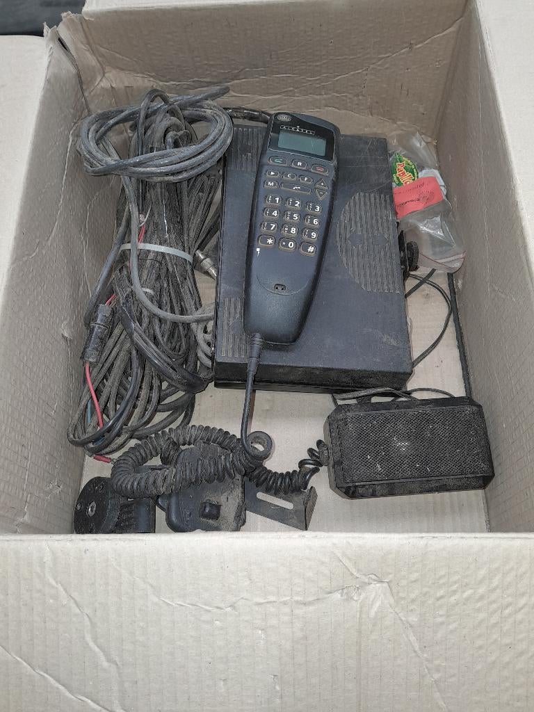 Ancien gsm fixe voiture Alcatel, Télécoms, Enlèvement, Utilisé