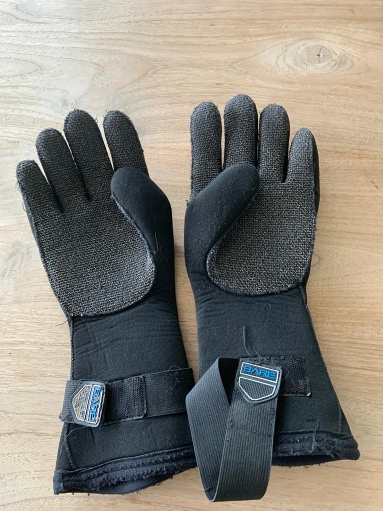 Duik handschoenen, Ophalen, Gebruikt