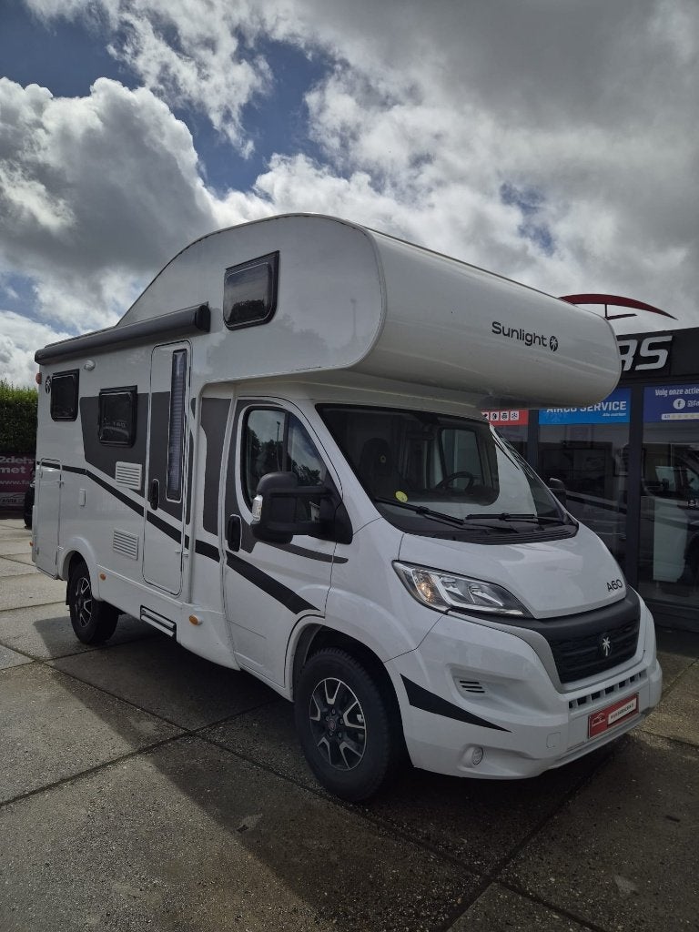 PREMIUM | Sunlight A60 – 2025 – Slechts 6500km, Caravanes & Camping, Camping-cars, Entreprise, jusqu'à 4, Alcôve, Fiat, Fiat, Diesel