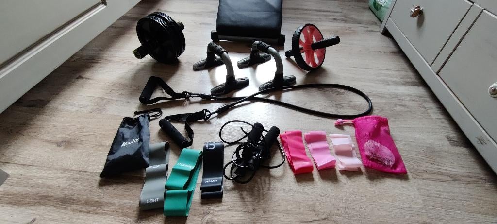 Banc de musculation + accessoires, Sports & Fitness, Enlèvement, Neuf, Bras, Banc d'exercice