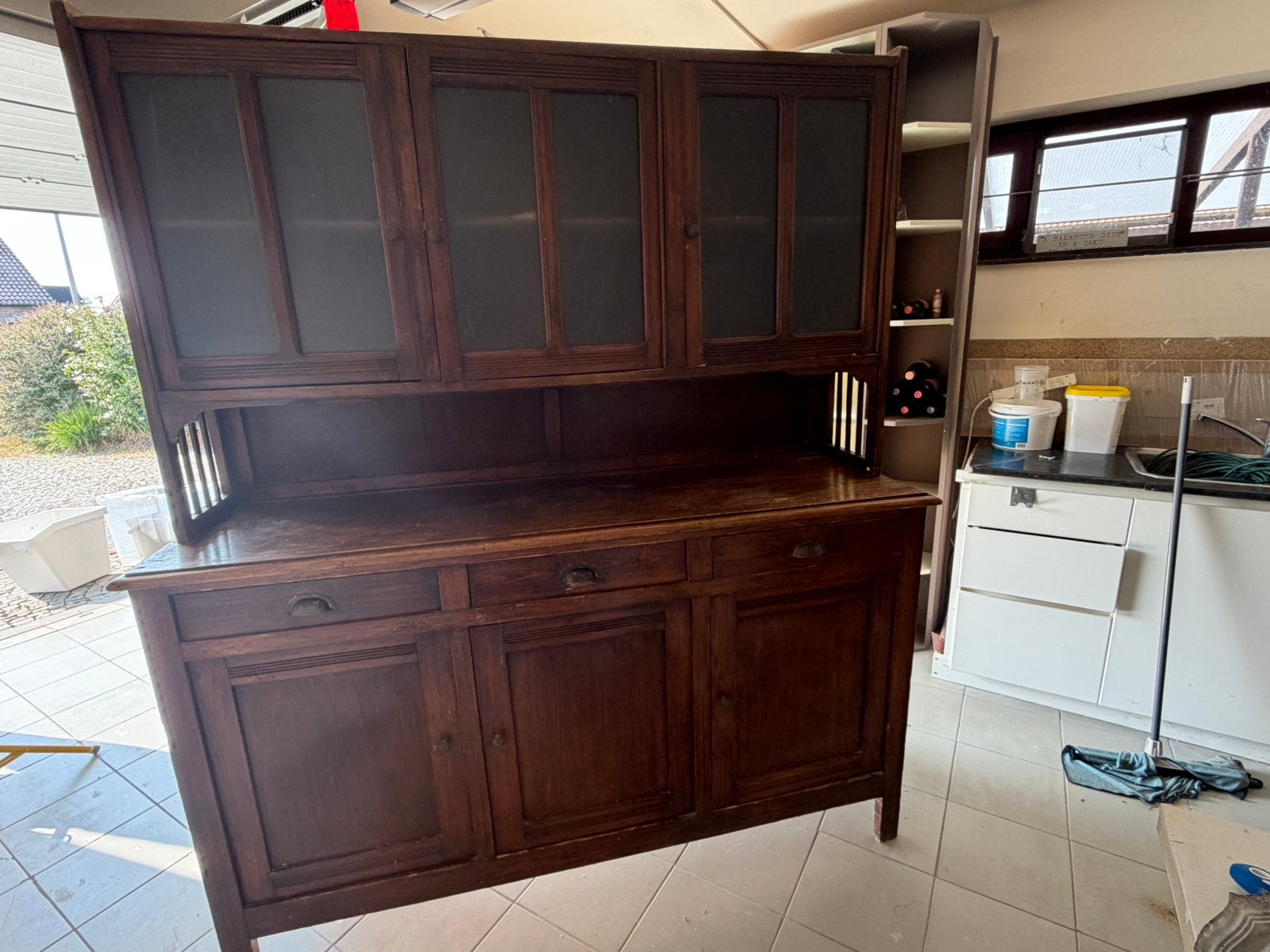Charmante, oude kast., Huis en Inrichting, Kasten | Buffetkasten, Ophalen, Zo goed als nieuw