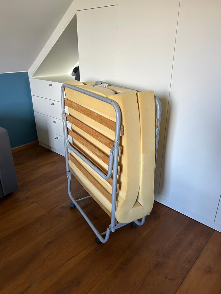Lit pliant 80cmx190cm, Gris, Une personne, Utilisé, 190 cm ou moins