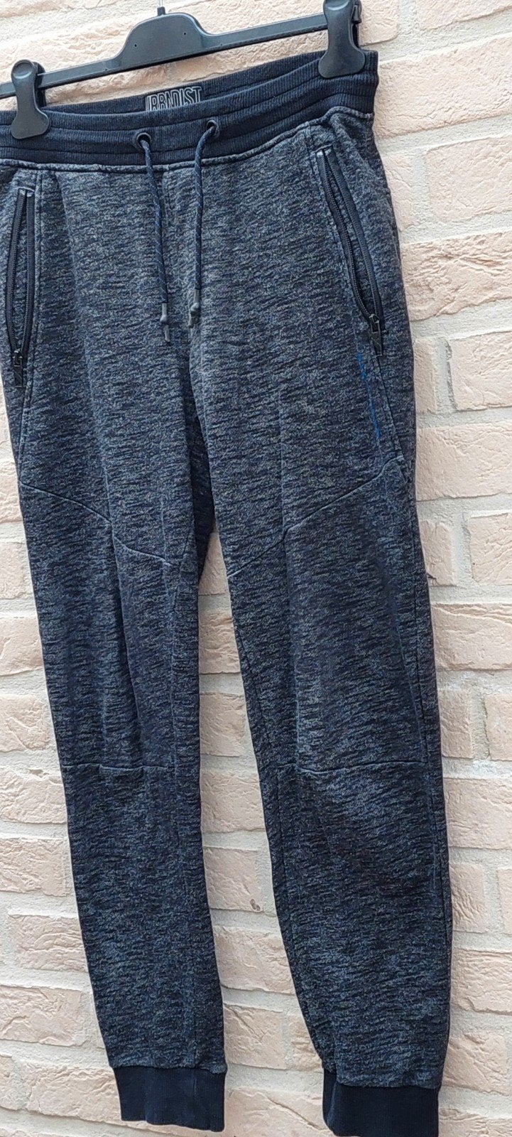sportbroek maat s angelo litrico, Vêtements | Hommes, Pantalons, Enlèvement ou Envoi, Angelo Litrico, Comme neuf, Multicolore