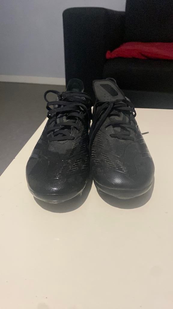 Voetbalschoenen adidas predator, Ophalen, Gebruikt, Schoenen