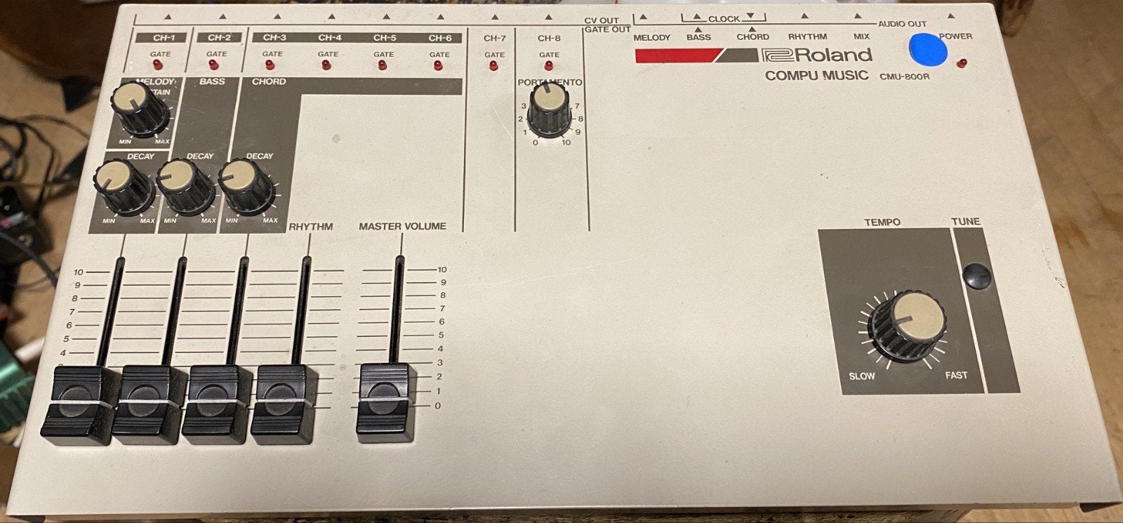 Roland CMU-800 + midi interface, Musique & Instruments, Synthétiseurs, Comme neuf, Autres nombres, Roland, Avec connexion MIDI