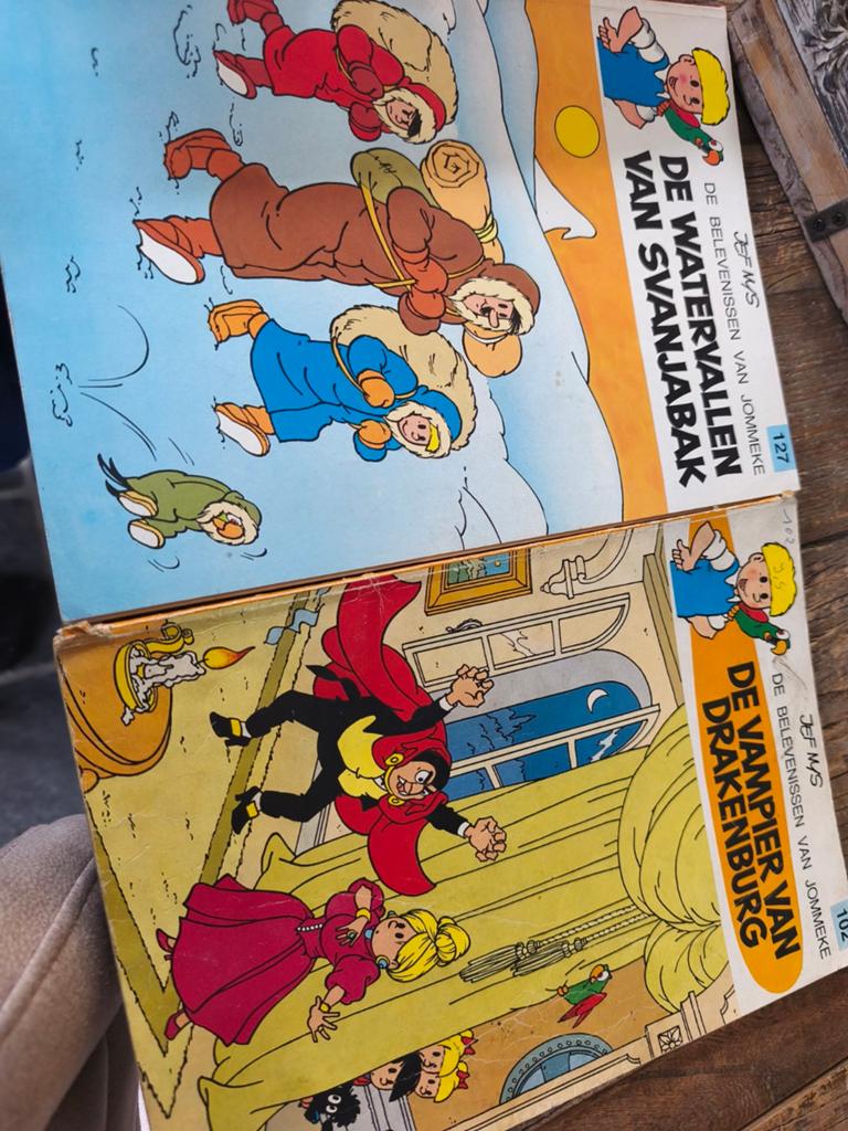 Verschillende jommekes strips, Ophalen