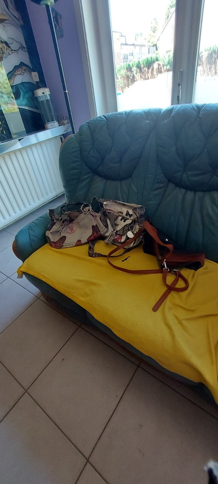 vend lots de sacs prix 8 euros
