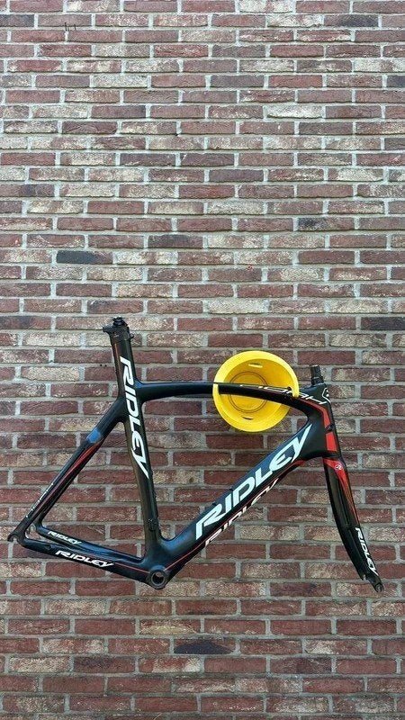 Set de cadres Ridley Noah Team Edition - taille L, Vélos & Vélomoteurs, Enlèvement ou Envoi, 57 à 61 cm, Utilisé, Hommes