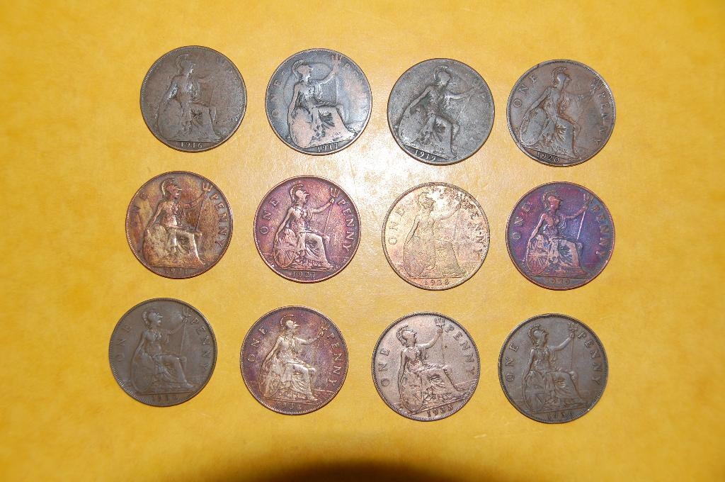 GB : 12 x Penny GEORGE V 1916-1936, Verzenden, Setje