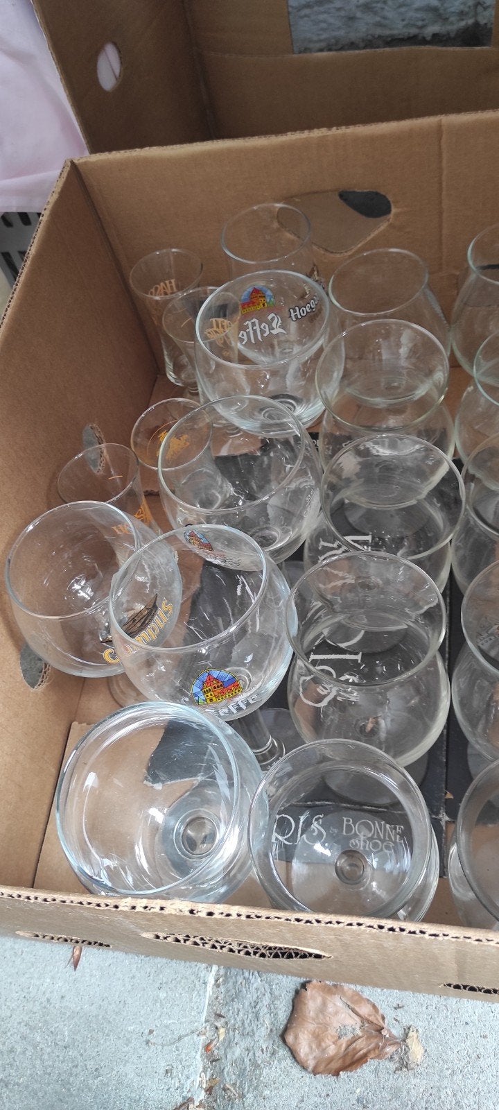 Bierglazen wijnglazen likeur glaasjes een beetje van alles, Verzamelen, Glas en Drinkglazen, Ophalen
