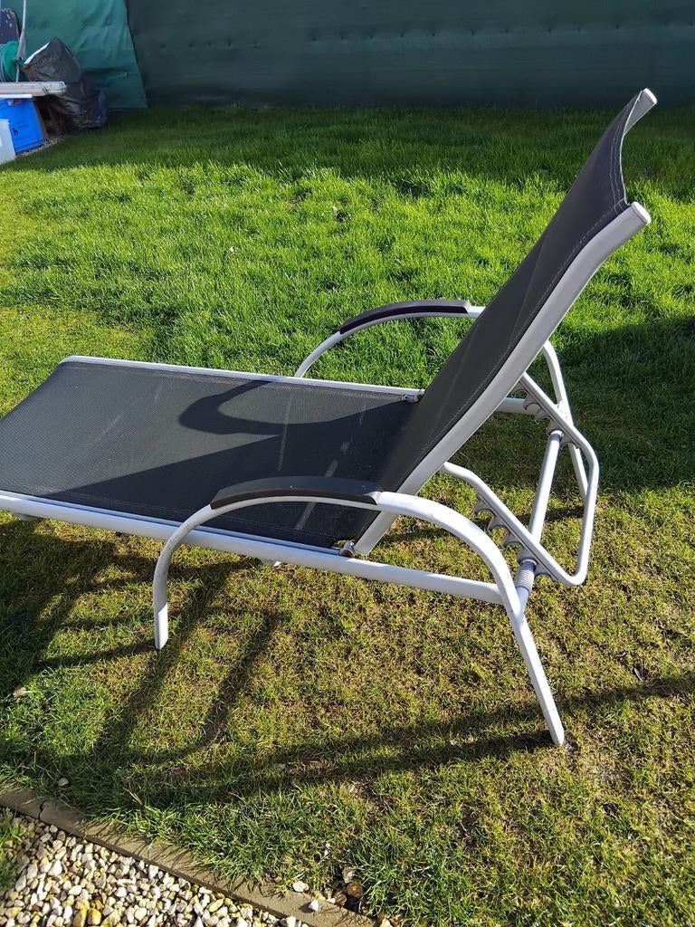 Ligbed, goede staat,verstelbaar, Tuin en Terras, Ophalen, Verstelbaar
