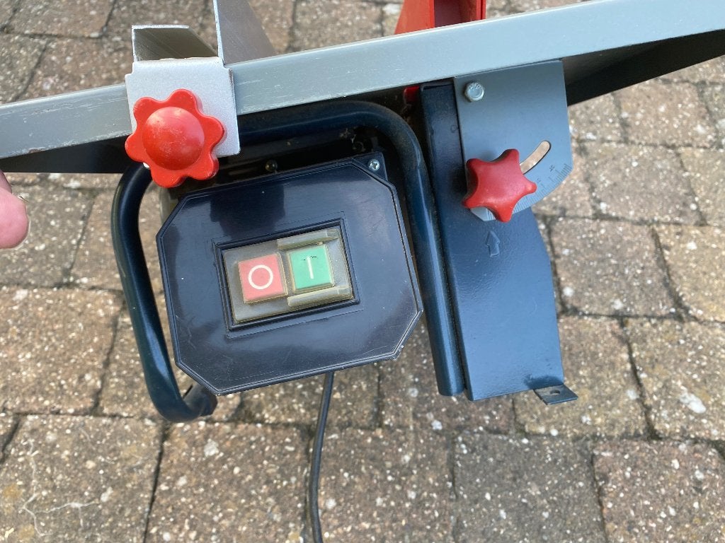 Klein tafel zaagmachine, Ophalen, Zo goed als nieuw, Cirkelzaag