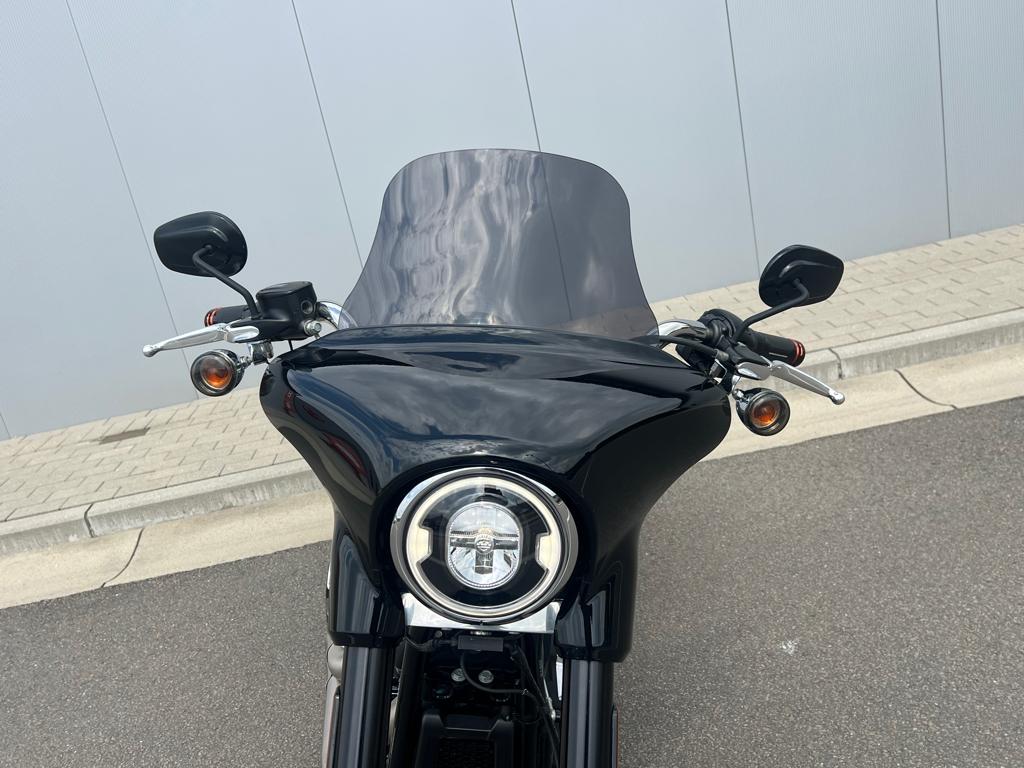 Sport Glide - Dr Jekill & Mr Hyde -, Entreprise, Plus de 35 kW, Chopper, 2 cylindres