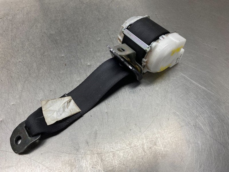 CEINTURE DE SECURITE ARRIERE CENTRALE Suzuki, Utilisé, Suzuki