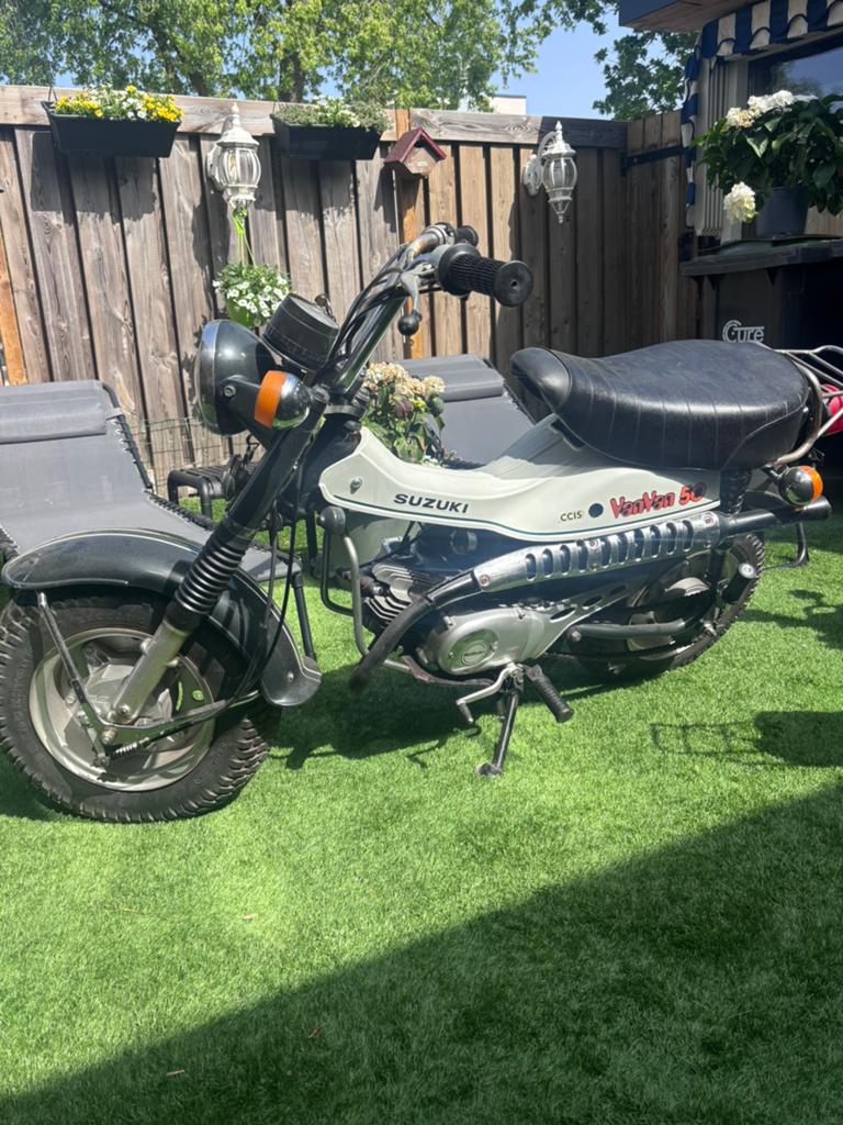 Suzuki RV 50, Fietsen en Brommers, Brommers | Oldtimers, Overige merken, Klasse B (45 km/u), Ophalen of Verzenden