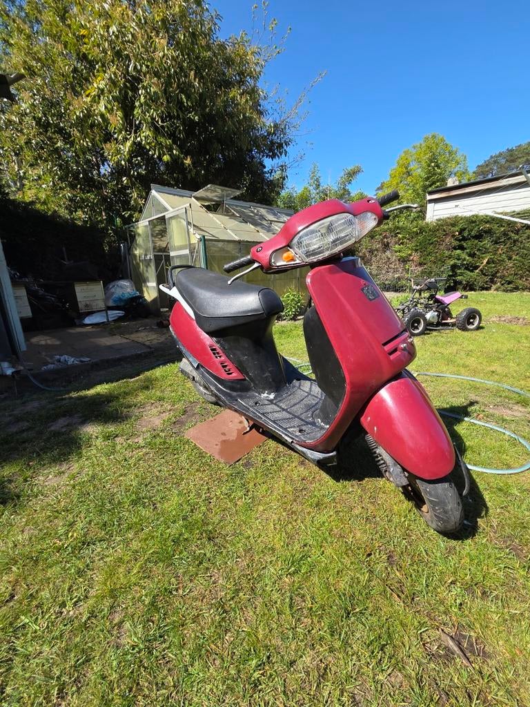Kymco dj met papieren (moet weg), Kymco, Enlèvement, Utilisé, Deux-temps